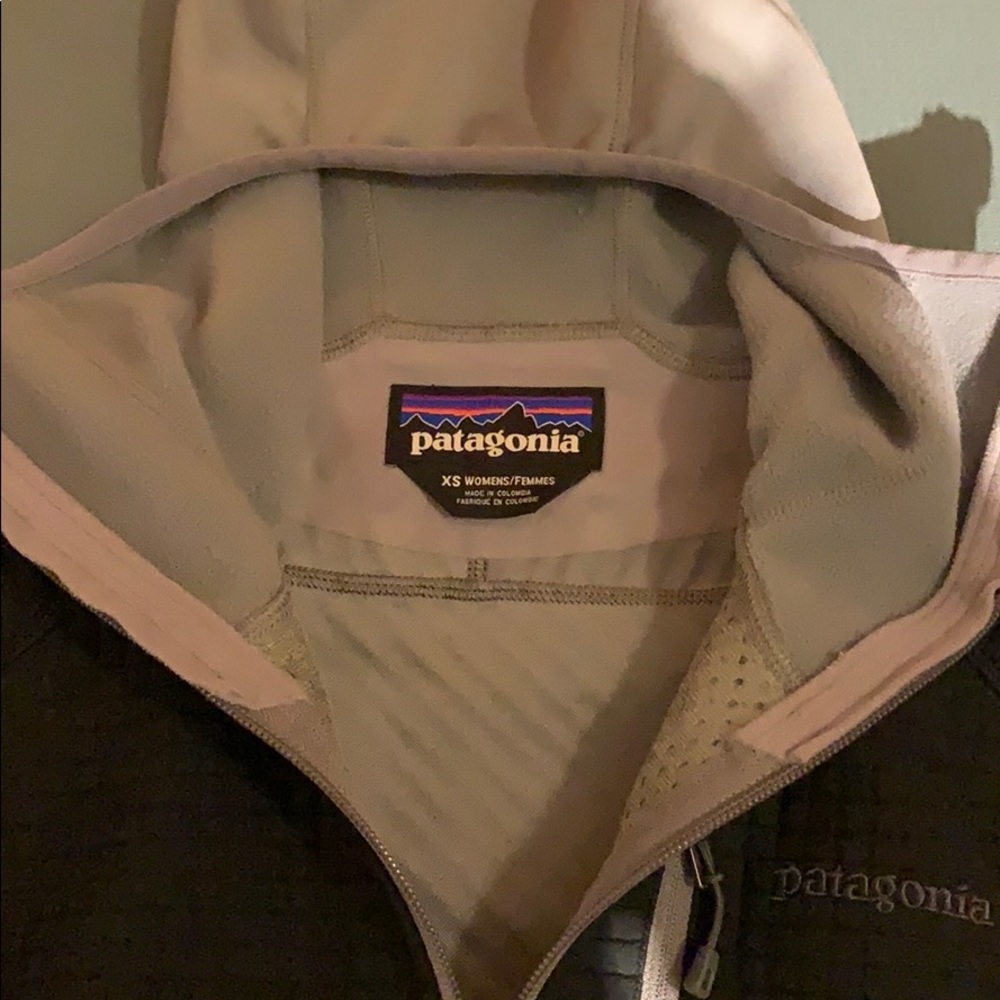 Patagonia Black and grey zip-up